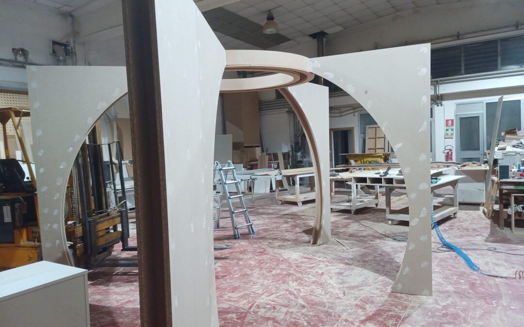 Stand espositivo moderno